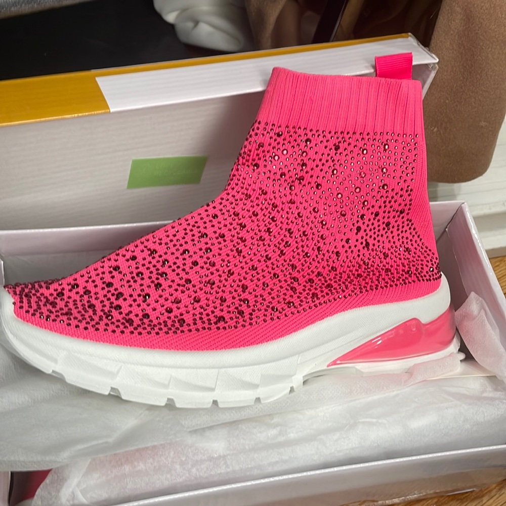 GND Fushcia Sock Gym Shoes.